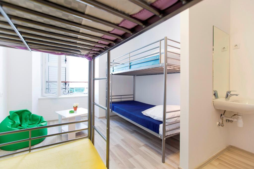 Downtown Hostel Split Exterior foto