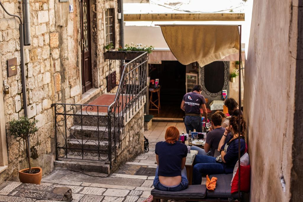 Downtown Hostel Split Exterior foto