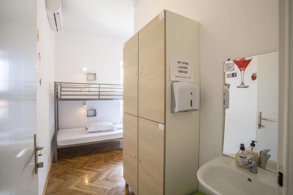 Downtown Hostel Split Exterior foto